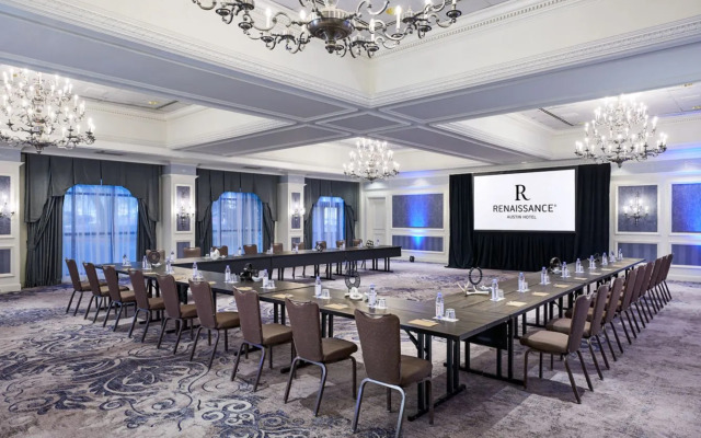 Renaissance Austin Hotel