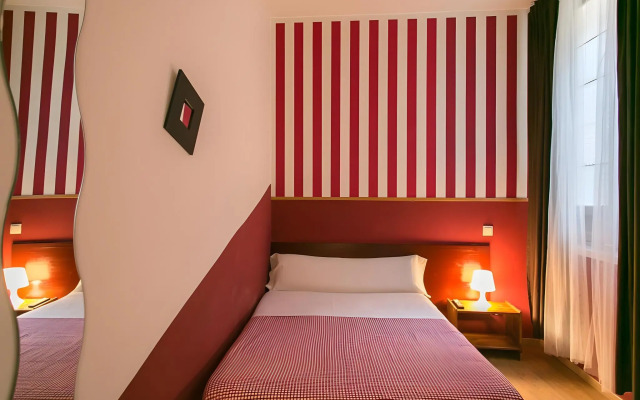 Hostal La Casa de la Plaza