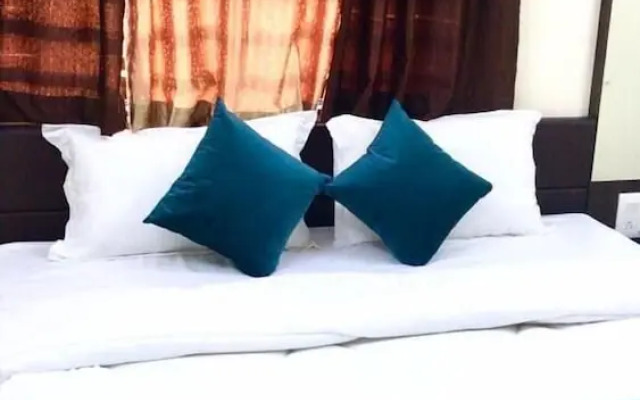 Daze Off Studio House