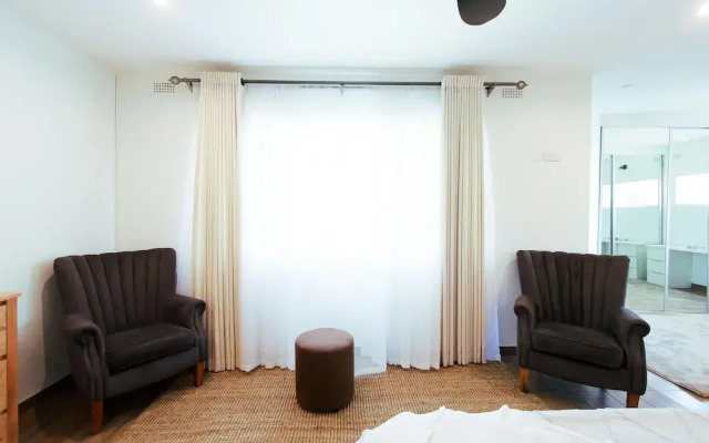 Luxurious Urban Oasis - 2276