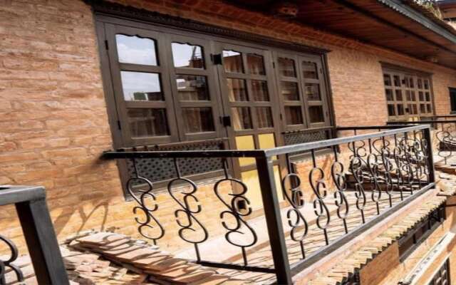 MeroStay 152 B 2N B Guest House