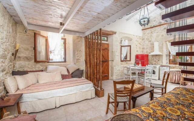 Village Little House at Roustika