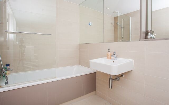 2 Bedroom Apartment With Balcony