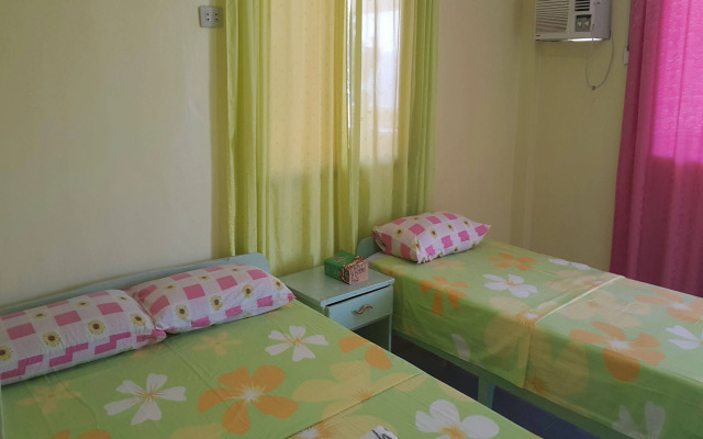 White Beach Hotel Puerto Galera powered by Cocotel