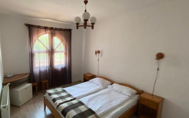 Korondi Forrás Panzio