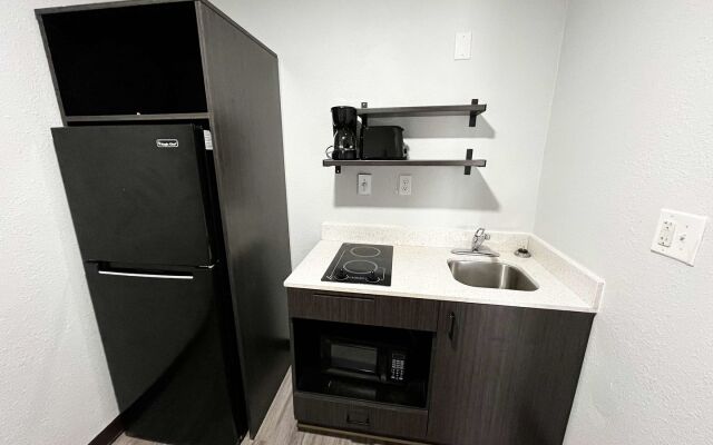 Studio 6 Lafayette, LA – I-10 & I-49 N