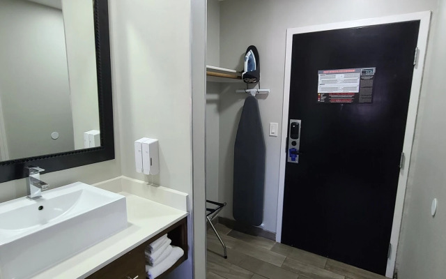 The Row Hotel, BW Signature Collection