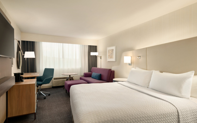 Crowne Plaza: Philadelphia - King of Prussia by IHG