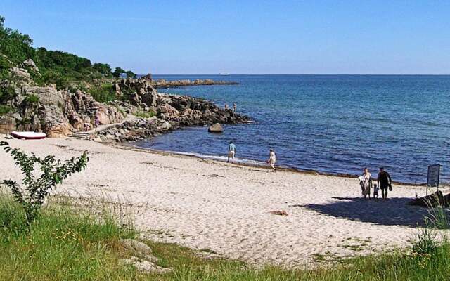 8 Person Holiday Home in Rø Gudhjem