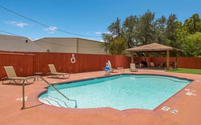 Quality Inn Baytown - Houston East