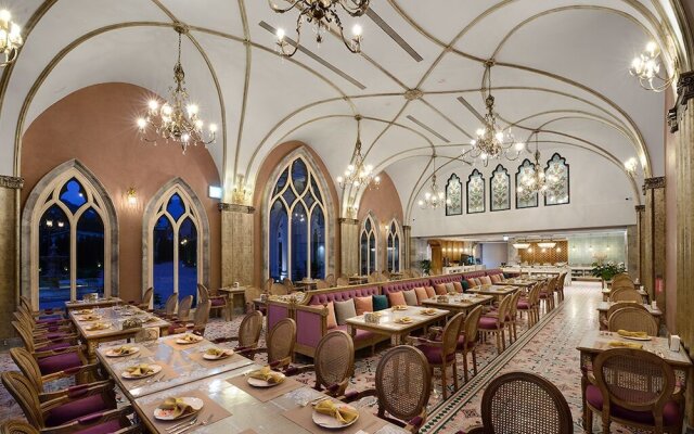 Grasse Grace Manor