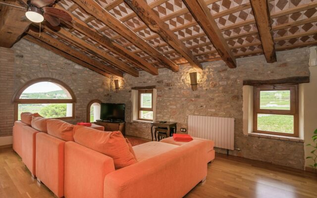 Grand Mansion in La Bisbal del Penedès With Sauna