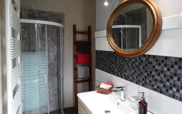 Chambre d'Hôtes Girolles les Forges (B&B)