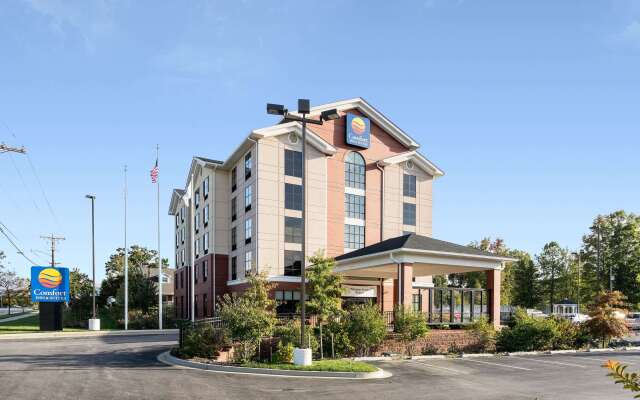 Comfort Inn & Suites