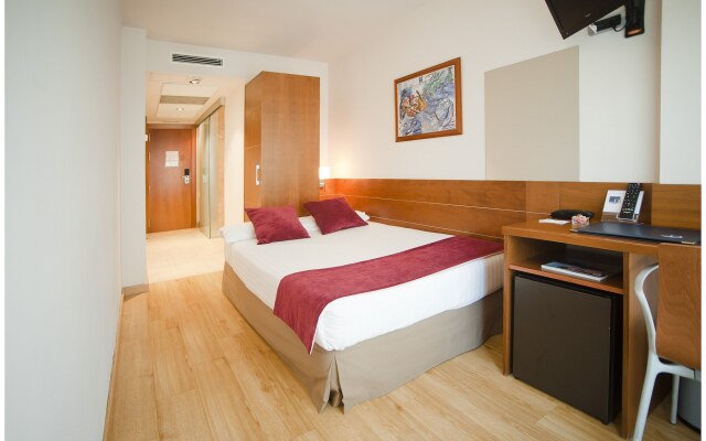 Duerming Longoria Plaza Hotel