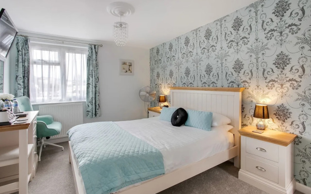 Trelawney Hotel