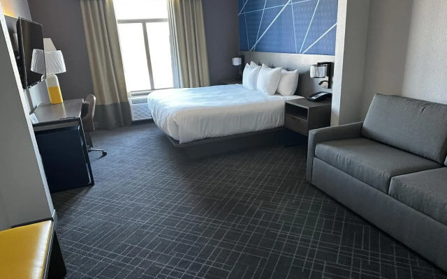 Comfort Inn & Suites Frisco East - McKinney