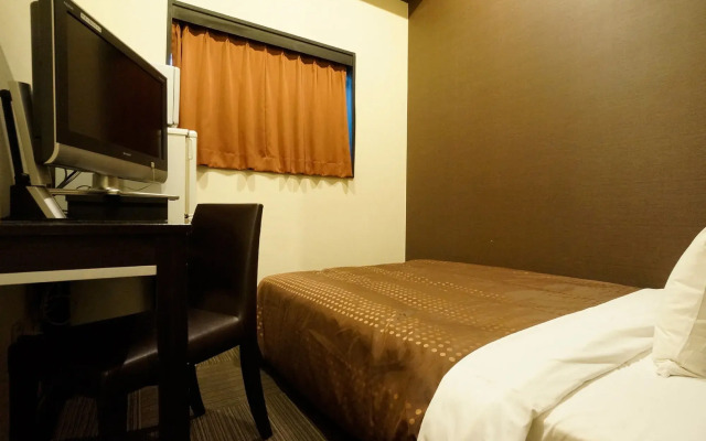 HOTEL LiVEMAX Esaka