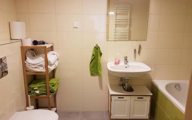 Lake and Spa Apartman