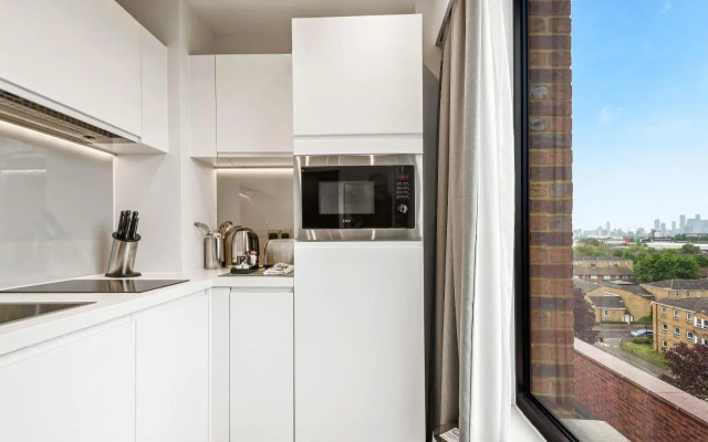 Roomzzz London Stratford