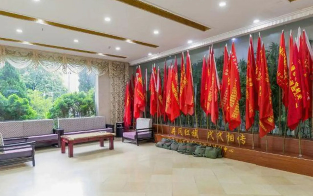 Weimei Lake-view Hotel