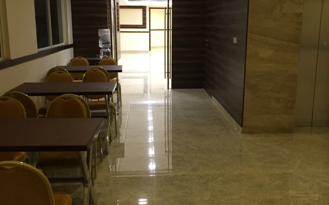 Comfy Business Hotel