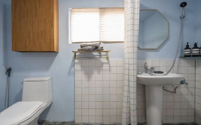 Domini's Local Style House