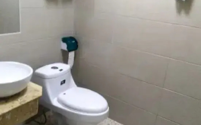 Longyan Wuzhou Hotel