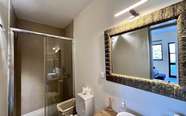 Faro Airport Flat 6 by Homing