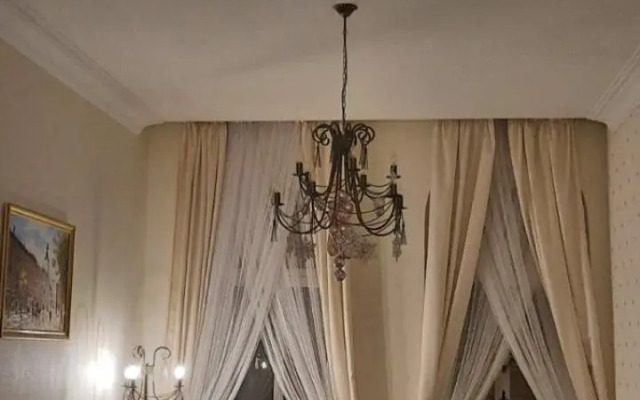 V.I.P.Apartmens Rynok Sqr.19