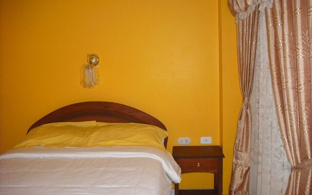 Hostal Canela y Miel