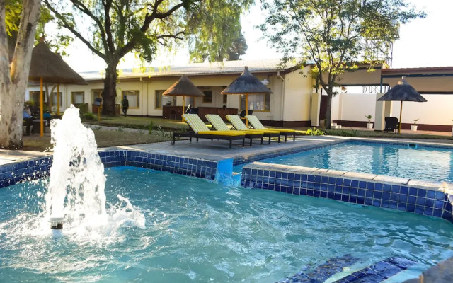 Cresta Botsalo Hotel