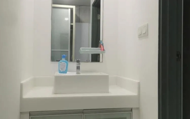 Luxury Deluxe Studios At Mercu Summer Suites