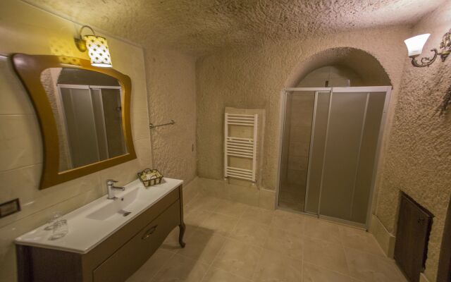 Yaren Cave House