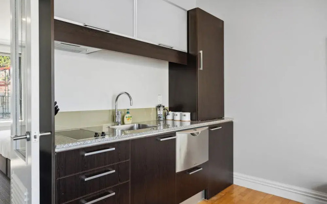 6-Bedroom Penthouse Apartment - The Beacon