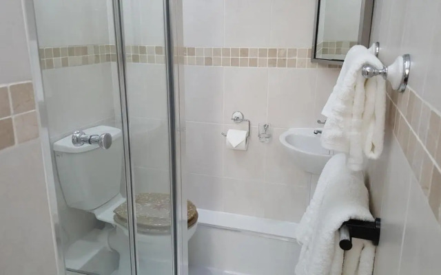 1 Bed Self Catering Apartment