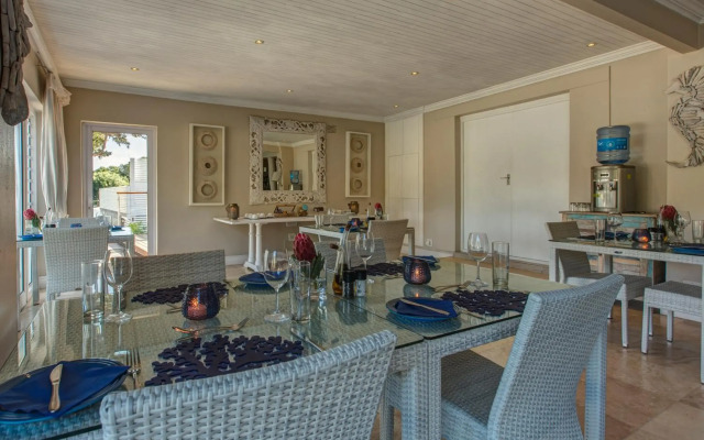 Amanzi Island Lodge