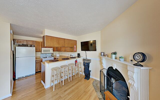 616tn103 1 Bedroom Condo