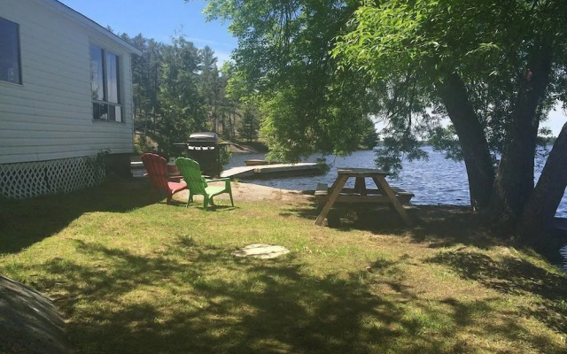 Mashkinonje Lodge