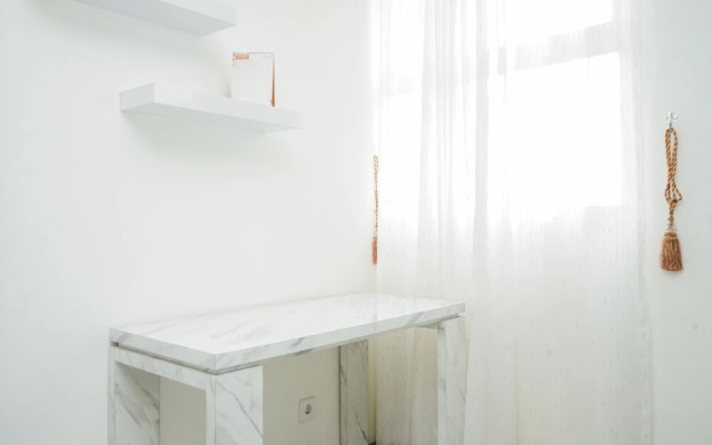 Strategic Studio Apartment at Tuscany Residence