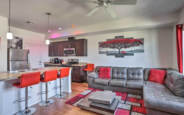 Spacious Denver Townhome Near Central Park!