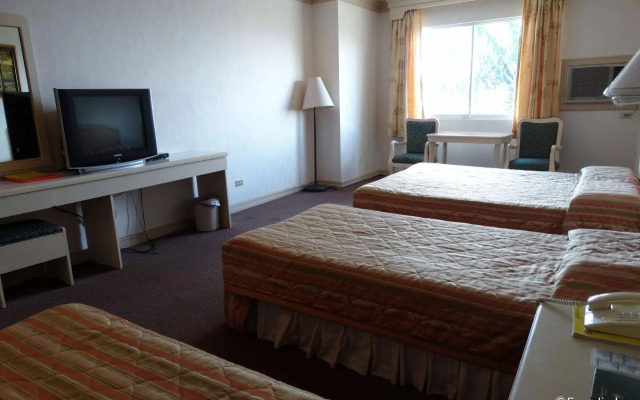 Orange Grove Hotel