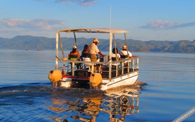 Rhino Safari Camp