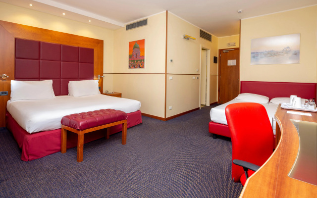 Crowne Plaza Venice East by IHG