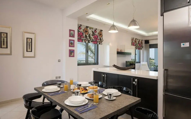 Mythic Olive Villa Views - Private Pool