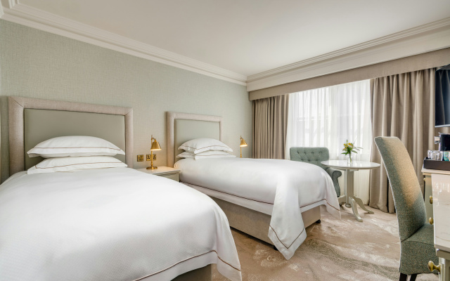 Brooks Hotel