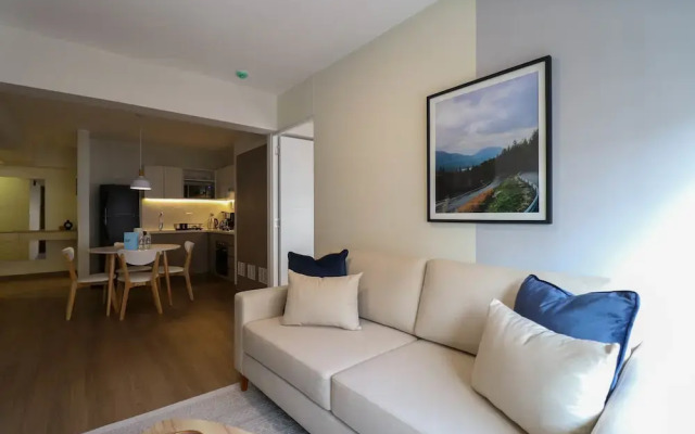 w Illustrious 1BR w Balcony in Miraflores
