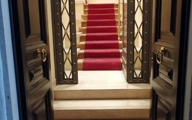 Colosseo Studio Suites