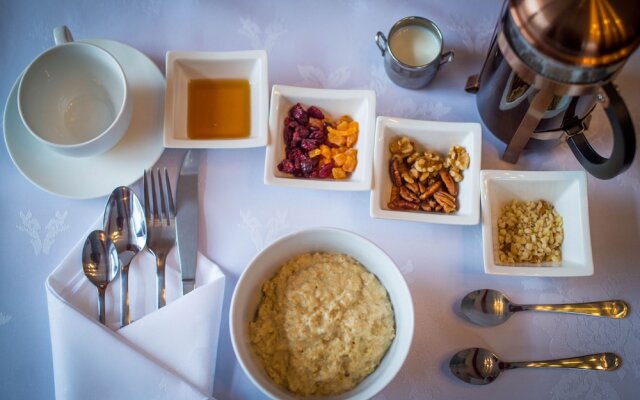 Aden House Bed and Breakfast