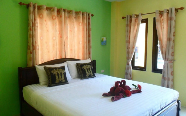 Lanta New Beach Bungalows